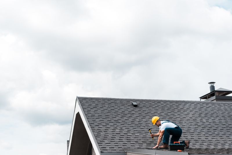Roofing Maintenance Teams